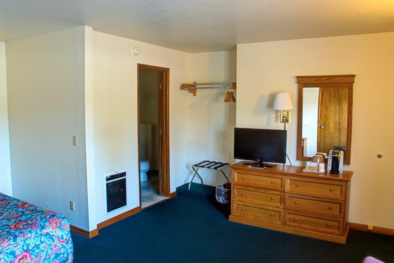 Crescent Beach Motel Crescent City Phòng bức ảnh