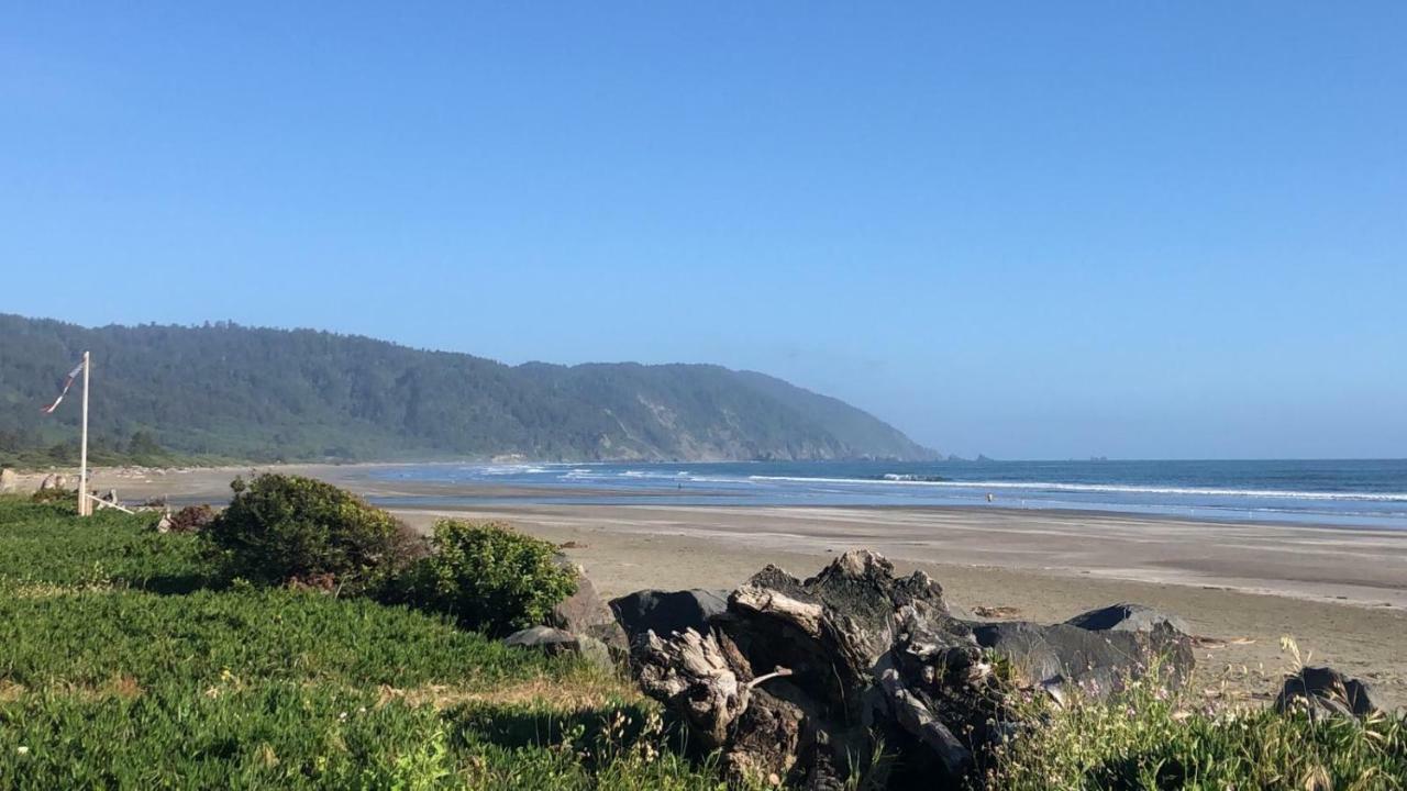 Crescent Beach Motel Crescent City Ngoại thất bức ảnh