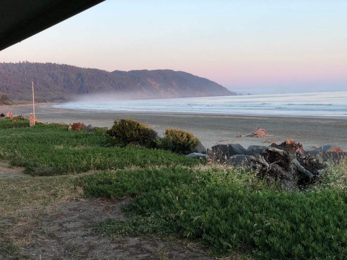 Crescent Beach Motel Crescent City Ngoại thất bức ảnh